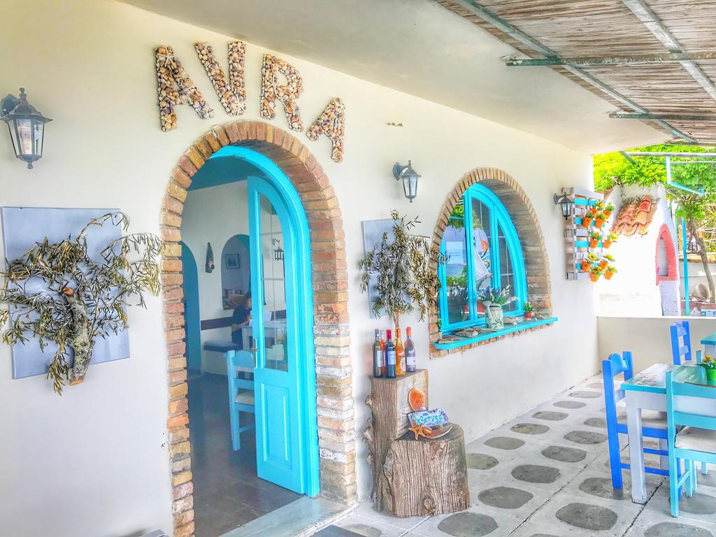 Avra Budget Benitses (Corfu)