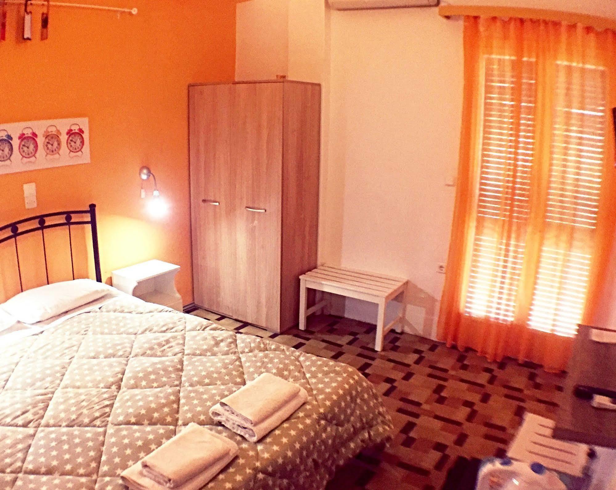 Aparthotel Avra Budget